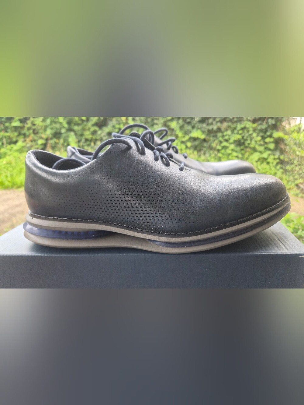Men's Cole Haan Lace-Up Comfort Shoes 10.5 Great Condition.